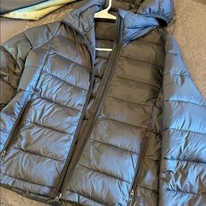 Abercrombie & Fitch Black Lightweight Puffer